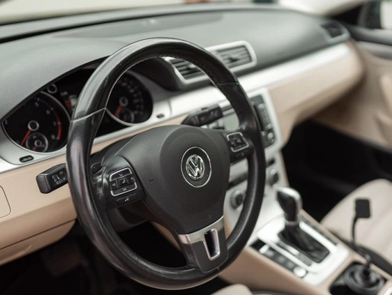Volkswagen CC cena 47777 przebieg: 135000, rok produkcji 2014 z Góra małe 407